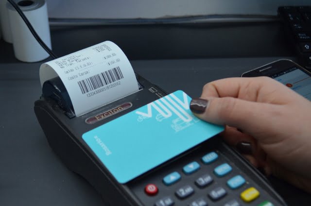Estaciones de Servicio podrían recargar la Movi
